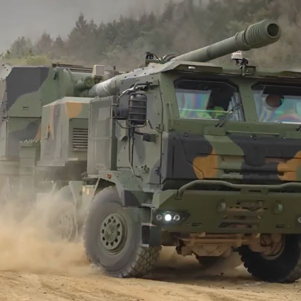 Screenshot from a video released by Hanwha USA showing the K9MH 155 mm mobile howitzer. (Picture source: Hanwha USA)