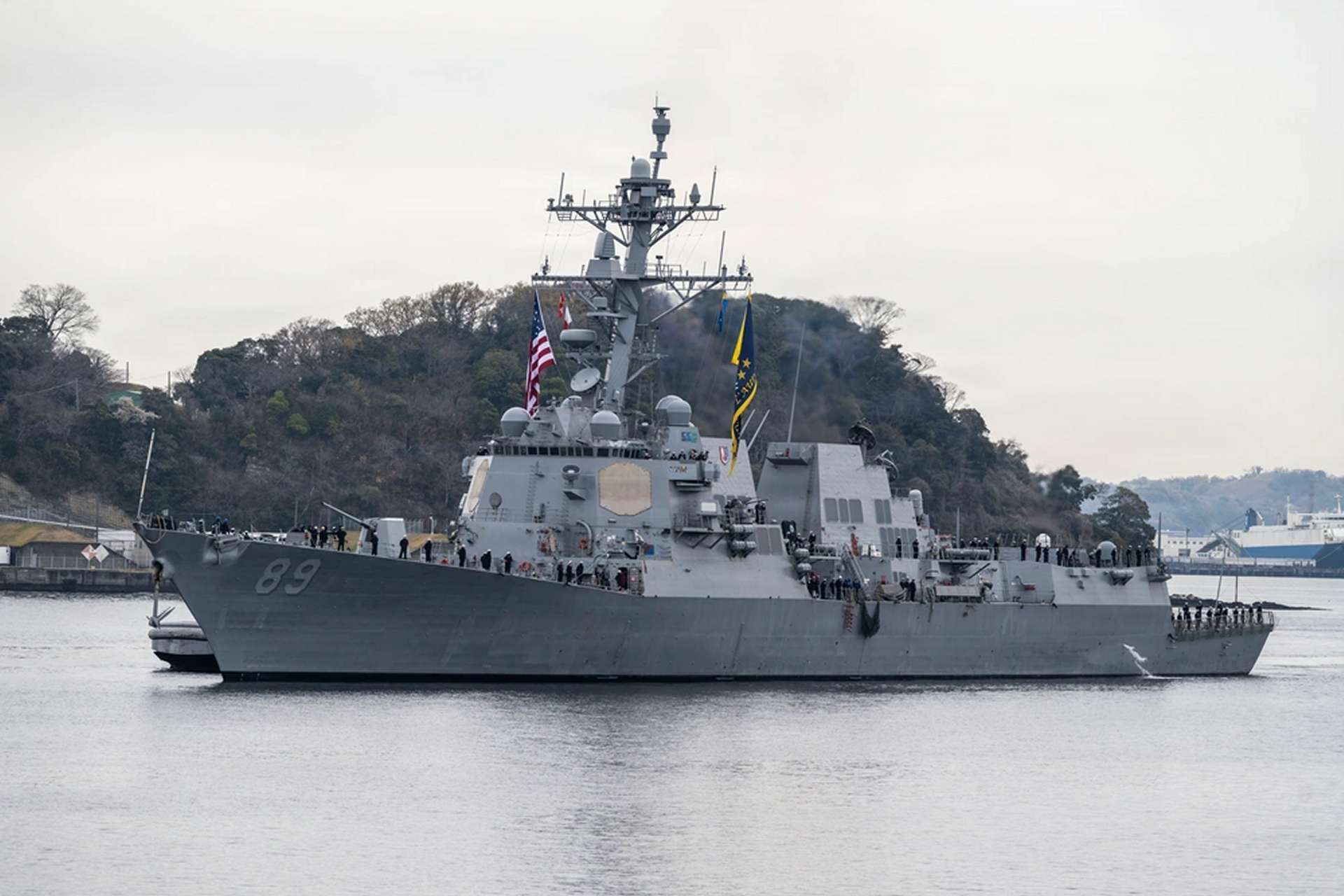 USS Mustin returns to Yokosuka to reinforce U.S. forward naval presence in the Indo-Pacific, bringing multi-mission combat capabilities, air and missile defense, anti-submarine warfare, and strike, to support deterrence, rapid response, and alliance operations amid rising strategic competition with China (Picture source: U.S. DoW).