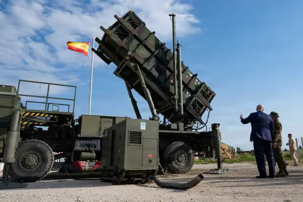 Matthew Whitaker, U.S. Ambassador to NATO, visits Spanish Army Patriot air defense facilities during a tour of Incirlik Air Base, Türkiye, on May 18, 2026. The visit highlighted the role of the U.S. Air Force’s 39th Air Base Wing and allied NATO forces in strengthening integrated air and missile defense cooperation on the alliance’s southeastern flank.