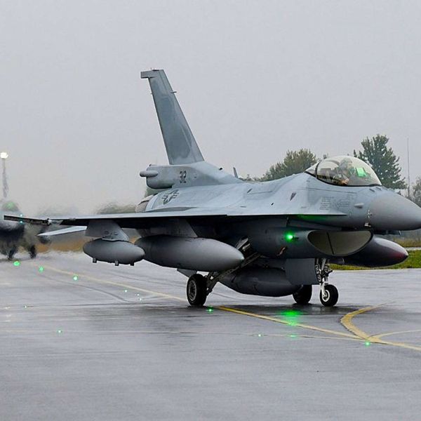 Two Bulgarian F-16 Block 70 fighter jets stand on the runway at Graf Ignatievo Air Base, freshly delivered under the 2019 U.S. defense contract. Their arrival marks a key step in Bulgaria’s air force modernization  (Bulgarian MoD)
