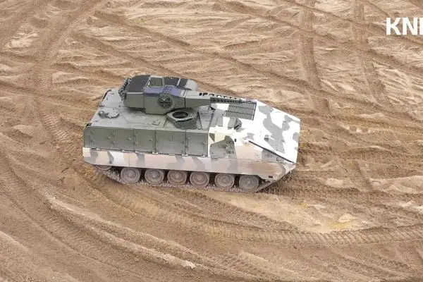 The Boxer Tracked RCT-30 IFV integrates a fully stabilized MK30-2/ABM 30 mm automatic weapon system, already used by the Puma SPz, with a rate of fire of 200 rounds per minute and a combat distance up to 3,000 m. (Picture source: KNDS)