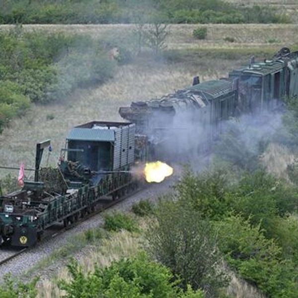 Russian armored trains use armored rail mobility with onboard weapons and sensors, now adding AI vision to spot drones faster and cue defenses (Picture source: social media).