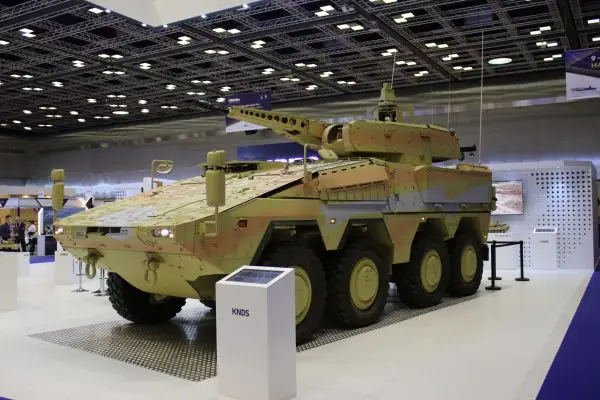 Boxer RCT30’s stabilised remote turret combines a 30 mm airburst cannon, coaxial MG, and optional guided missiles for accurate on-the-move fire against armor, troops in cover, and low-flying threats (Picture source: Army Recognition Group).