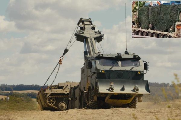 The main lifting capability of the Treva-30 is provided by a two-reel crane with a maximum lifting capacity of 30 tonnes and a horizontal outreach of 12 meters. (Picture source: Excalibur Army and X/DefenseAtlas)