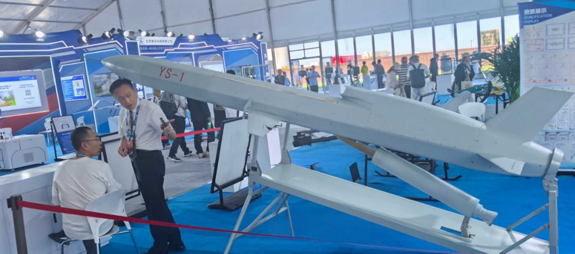 The Shenyang YS-1 measures approximately 4.5 meters in length with a wingspan of around 2 meters and a maximum take-off weight of around 260 kilograms, as well as a cruising speed between about 550 and 1,000 kilometers per hour. (Picture source: China3Army)