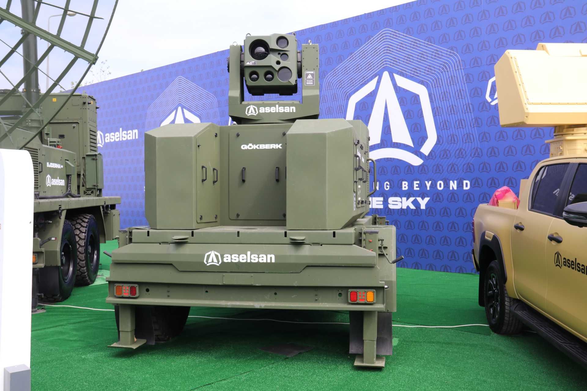 ASELSAN’s Gokberk 10 laser weapon system displayed at SAHA 2026 in Istanbul as part of Türkiye’s expanding Steel Dome multi-layered air defense architecture designed to counter drone and loitering munition threats.