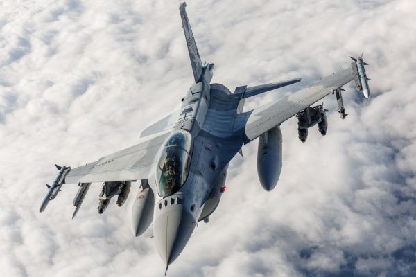 The initial US offer includes 10 single-seat F-16C Block 70 and two twin-seat F-16D Block 70 aircraft, approved in September 2025 through the US Foreign Military Sales (FMS) mechanism at an estimated value of US$ 3.42 billion (Picture source: US DoD)