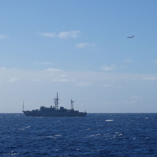 On 29 October 2025, a Coast Guard HC-130 Hercules crew from Air Station Barbers Point monitors a Russian military vessel about 15 nautical miles south of Oahu, just outside the 12-mile limit of U.S. territorial waters. (Picture source: US DoD)