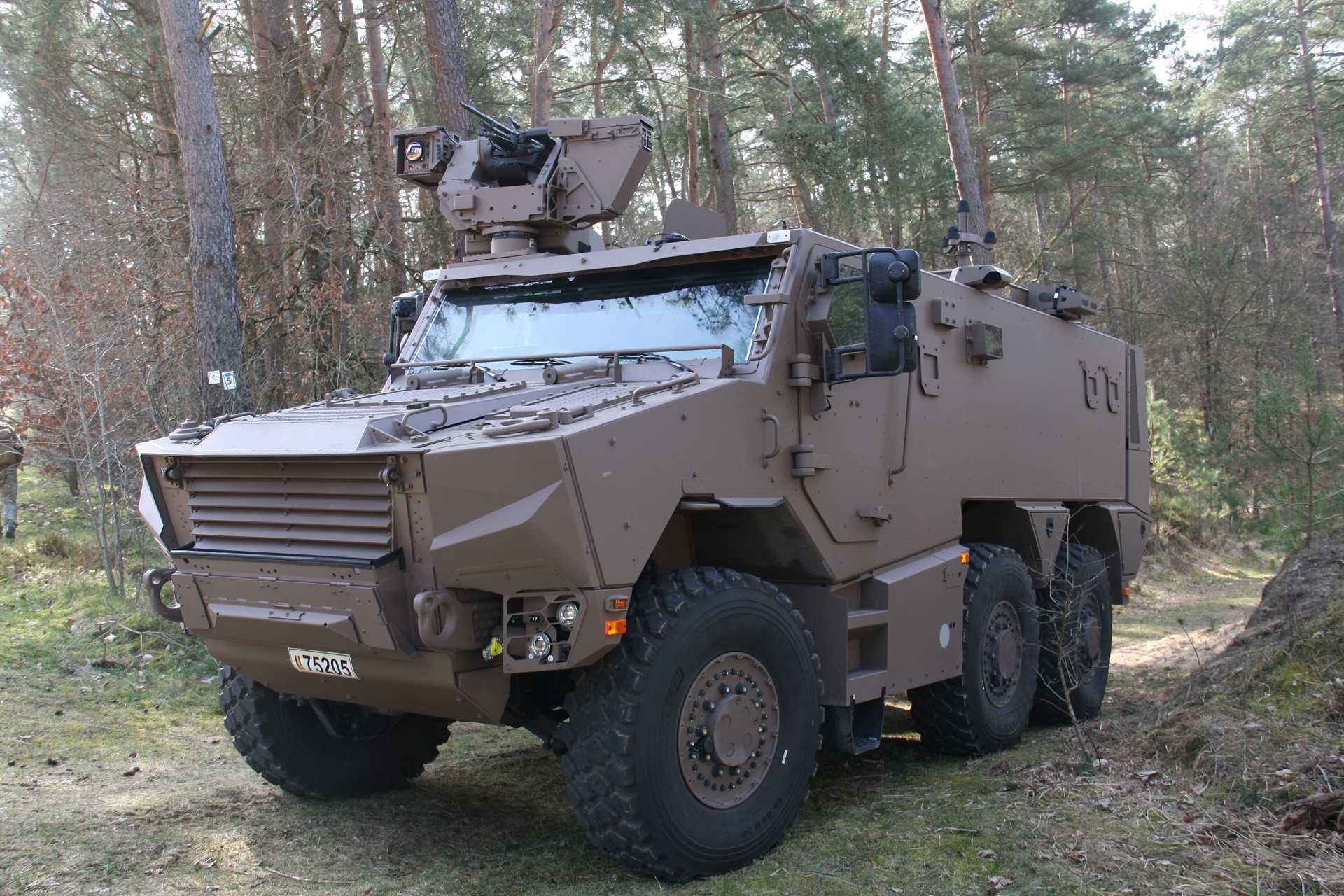 The first Griffon 6×6 multirole armored combat vehicle delivered to the Belgian Army is displayed during a press demonstration at the Belgian Army Infantry School, where it will be used to train instructors and crews ahead of its operational introduction within Belgium’s future medium brigade under the Franco-Belgian CaMo program.
