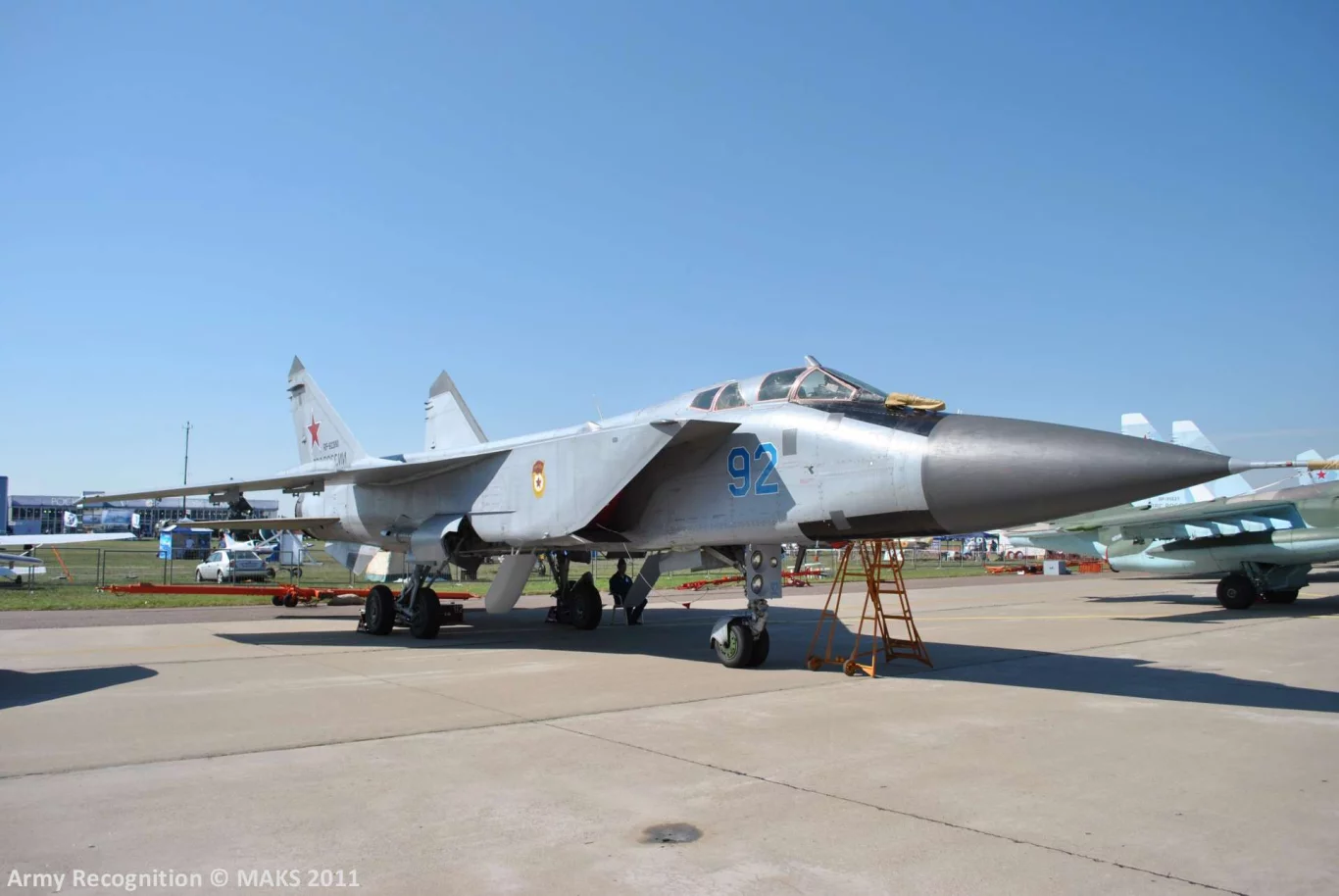 Russian_Air_Force_receives_a_new_batch_of_modernized_MiG-31BMs_interceptors_with_long-range_missiles_925_002-65cedc76.webp