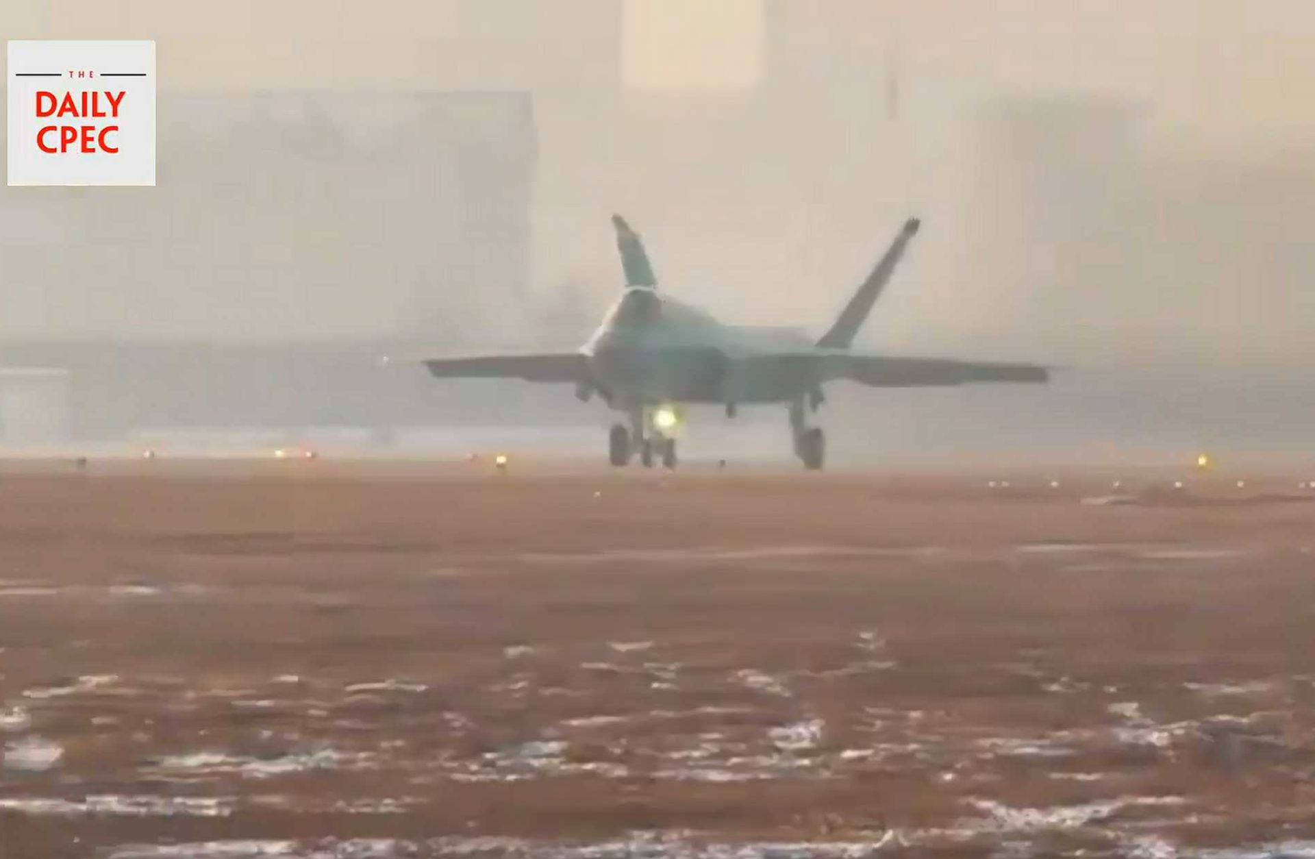 A Shenyang J‑35A fifth‑generation stealth fighter is seen during a flight test in China, as video released on January 7, 2025, confirmed the joint testing of two production aircraft.