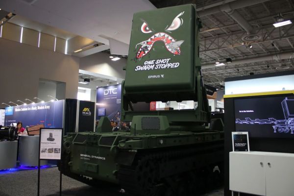 The Leonidas Autonomous Robotic counter-UAS system, combining Epirus’ Leonidas high-power microwave with General Dynamics Land Systems’ TRX unmanned tracked vehicle, was displayed at AUSA 2025 (Picture source: Army Recognition)