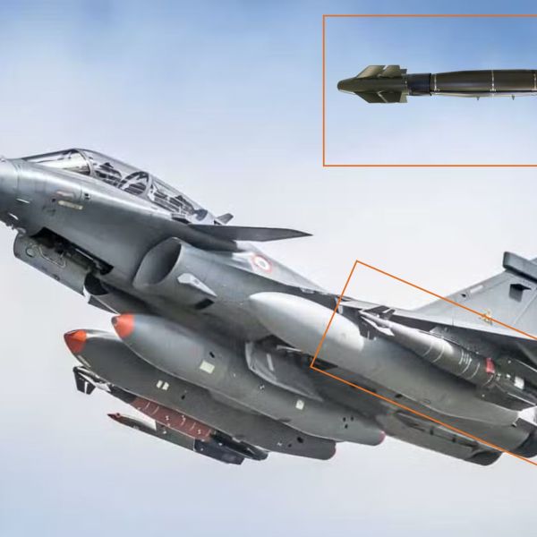 A French Rafale F4.1 Fighter during tests with the AASM 1000 guided bomb in 2023