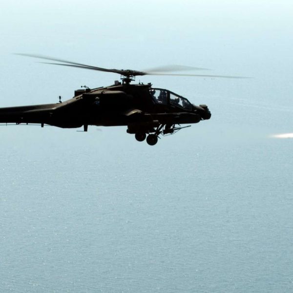 U.S. Army AH-64 Apache and U.S. Navy MH-60 Seahawk helicopters sank six Iranian fast boats near the Strait of Hormuz, demonstrating a rapid counter-swarm capability to protect commercial shipping under Project Freedom (Picture source: U.S. DoW).