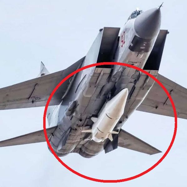 Ukrainian air defense crews engage a massive Russian missile and drone barrage on November 25, 2025, a night that saw more than 450 drones and 22 missiles launched. Despite heavy impacts on energy sites, Ukraine’s layered Patriot, IRIS-T, NASAMS, and electronic-warfare network achieved one of its highest interception rates of the war (Picture source: U.S. DoW).