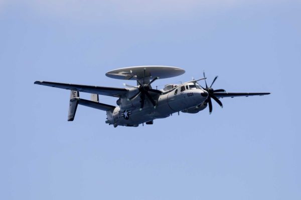E-2D Advanced Hawkeye  Airborne Early Warning and Control AEW&C aircraft United States specifications technical data fact sheet pîctures video