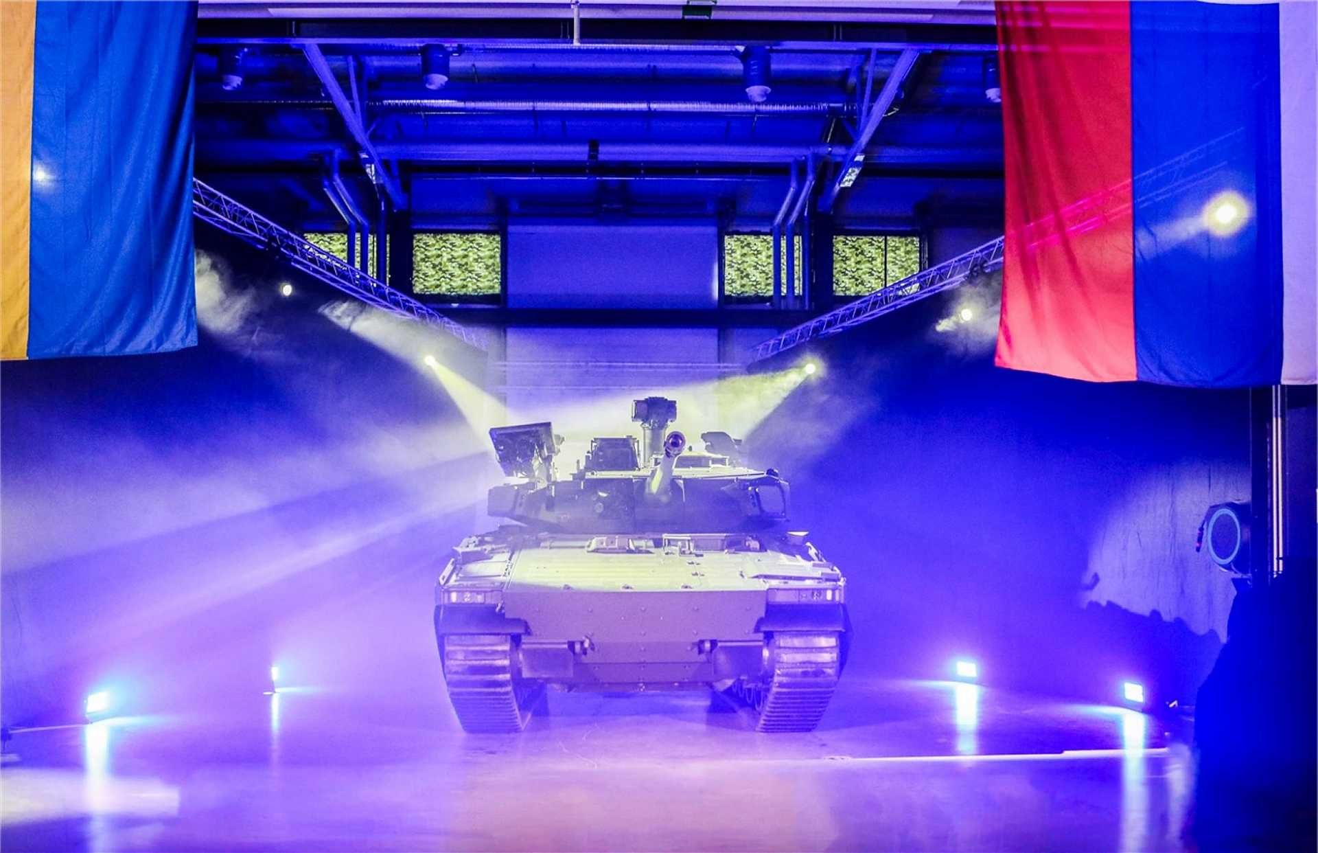 BAE Systems Hägglunds unveils the first CV9035 Mk IV infantry fighting vehicle for the Slovak Armed Forces during a ceremonial rollout in Sweden, marking a major step in Slovakia’s NATO-aligned mechanized modernization program to replace legacy BMP-1 and BMP-2 fleets.
