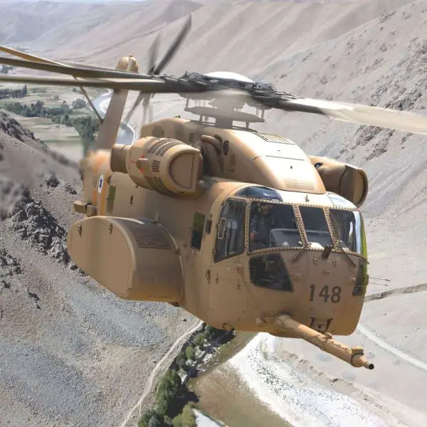 Israel’s CH-53K Pereh will field a missionized Israeli cockpit with enhanced command-and-control, advanced avionics for low-visibility and night operations, integrated electronic warfare, and DIRCM active anti-missile protection, enabling safer heavy-lift insertions, rapid obstacle and landing-zone detection, and higher survivability in contested airspace (Picture source: Israel MoD).