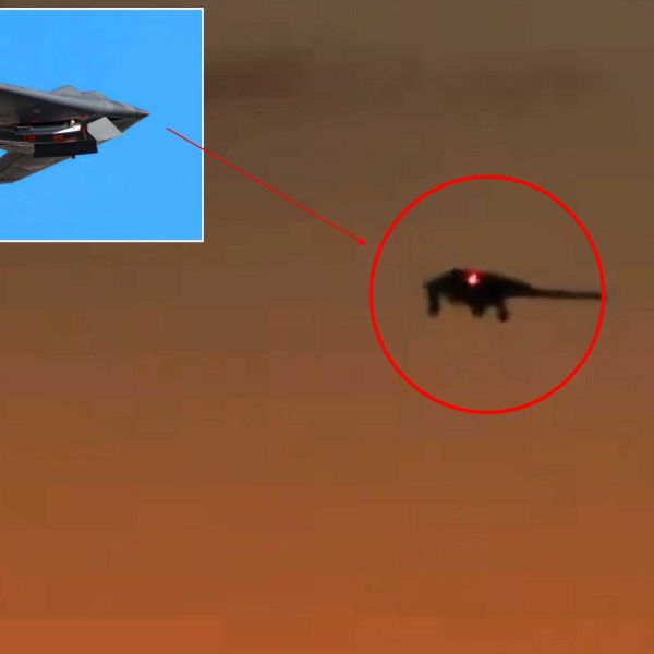 A rare sighting of the U.S. Air Force RQ-170 Sentinel stealth drone returning to Puerto Rico on the morning of January 4, 2026, following reported ISR support for overnight U.S. strikes and special operations in Venezuela.