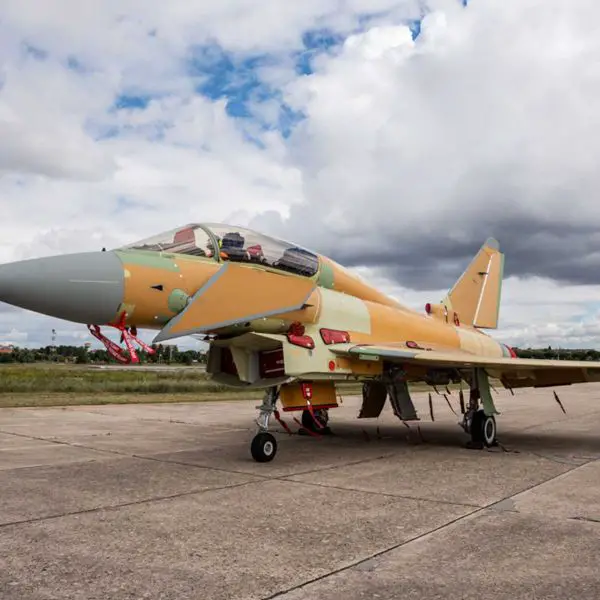 The first Eurofighter HALCON I combat aircraft for the Spanish Air and Space Force rolls out at Airbus Defence and Space’s Getafe facility near Madrid, ahead of its first engine run and maiden flight. The aircraft is part of Spain’s 20-unit HALCON I program, which will introduce E-Scan radar and enhanced combat capabilities to replace aging F/A-18 Hornets.