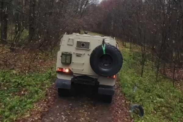AMX 10P tracked armored IFV Infantry Fighting Vehicle France rear view 001