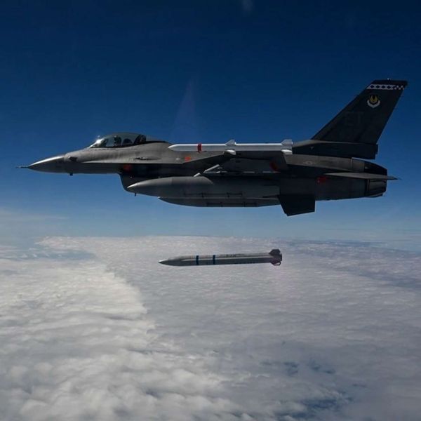 The U.S. Air Force’s Stand-in Attack Weapon (SiAW) is a high-speed missile for stealth aircraft like the F-35 designed to destroy mobile high-value targets in contested airspace, including missile launchers, jammers, and air defense systems (Picture source: U.S. DoW).