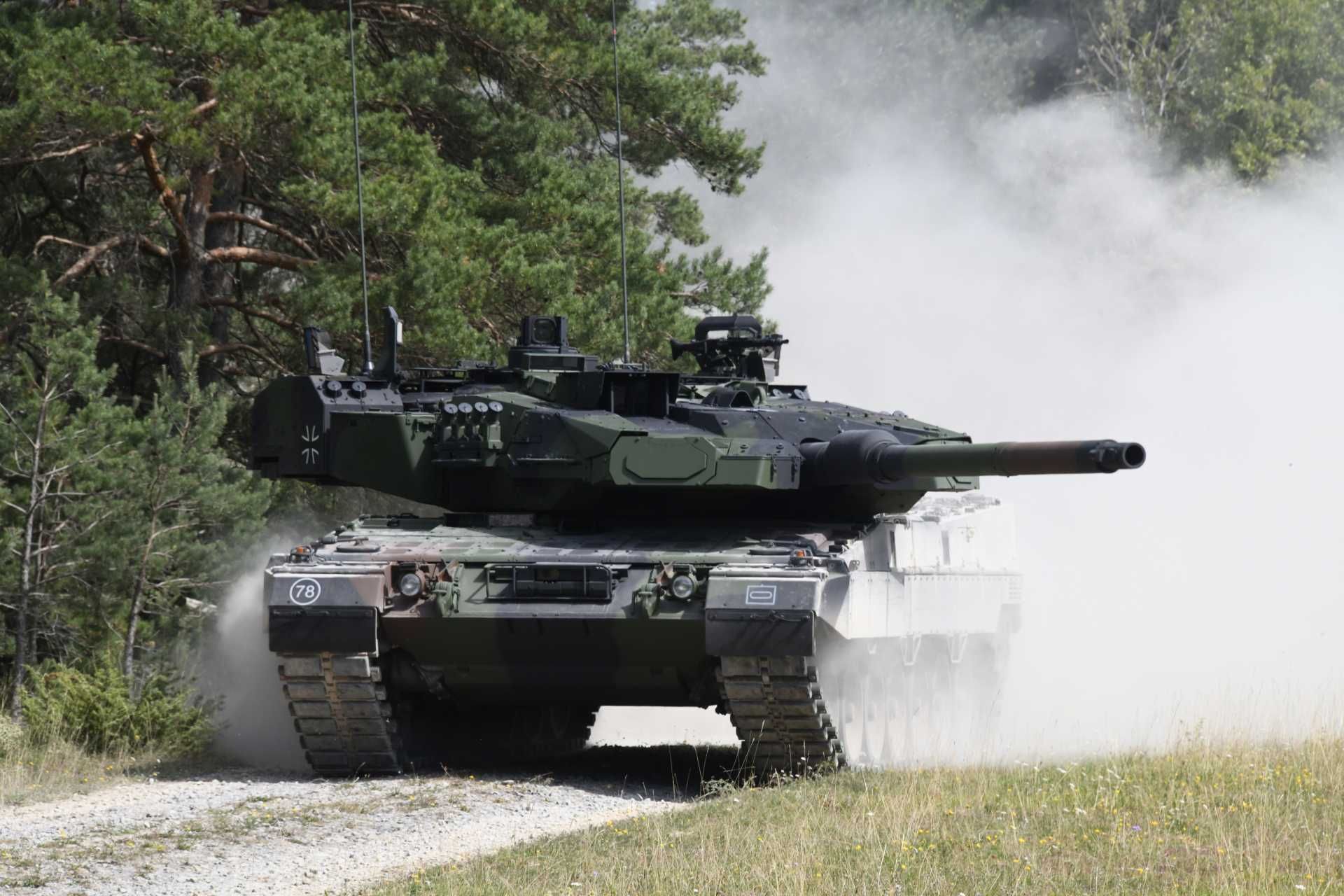 The MB 873 Ka-501 was selected for the Leopard 2 because it offers a 1,100 kW output (roughly 1,475 hp) from a 47.6-liter, 12-cylinder engine that has been refined for decades by Rolls-Royce. (Picture source: Rolls-Royce)