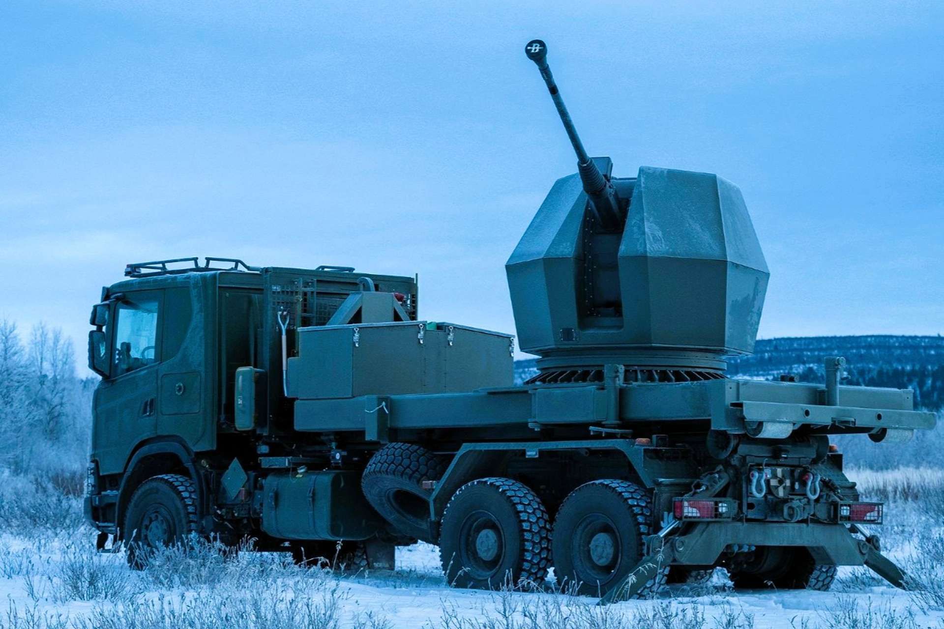 Sweden has ordered the Tridon Mk2 mobile 40 mm air defense system from BAE Systems in a $180 million deal to strengthen its ability to counter drones, cruise missiles, and other low-altitude threats while adding a more sustainable, gun-based layer to its air defense network (Picture Source: BAE Systems)
