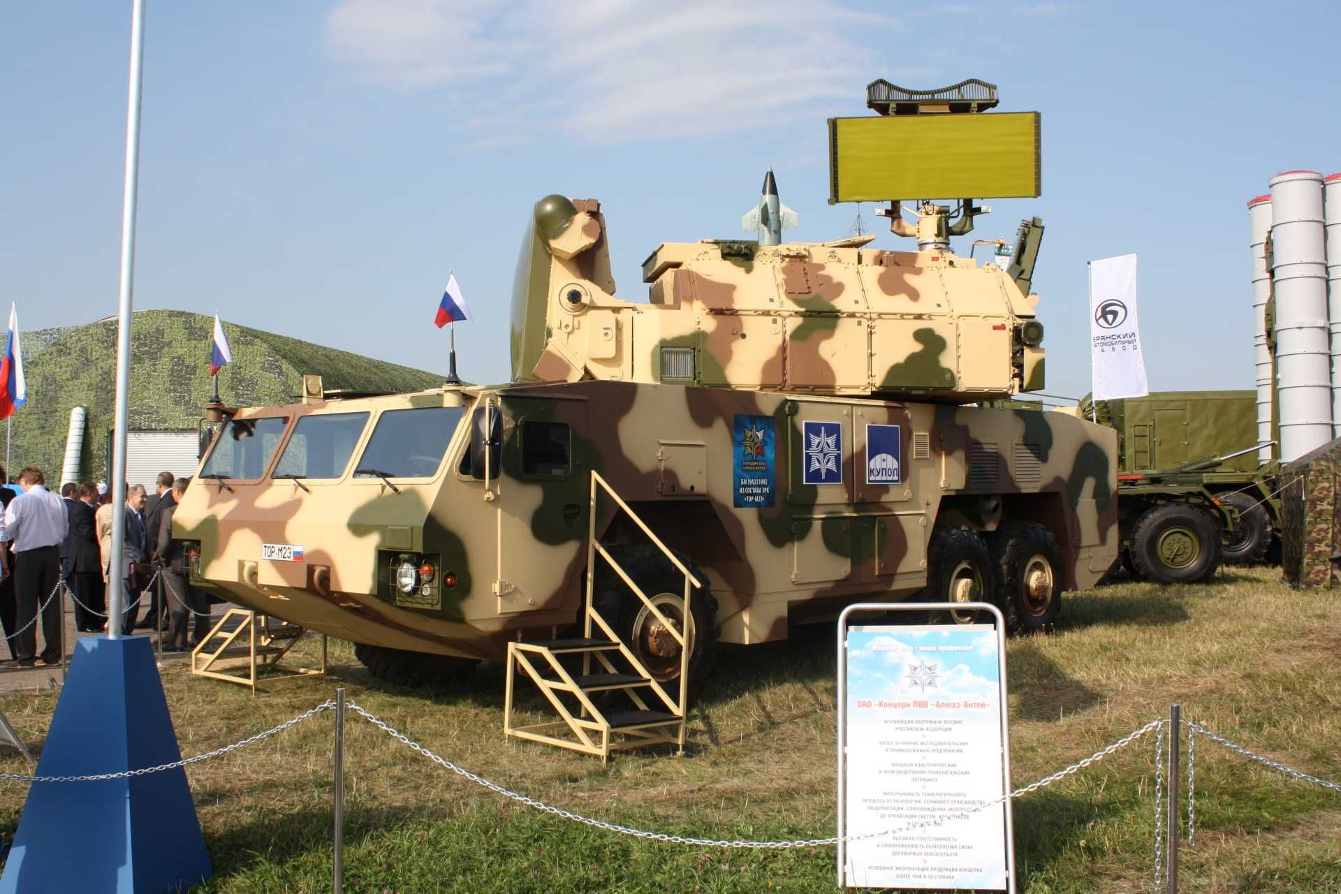 TOR-M2E 8x8 air defense missile system Russia technical data fact sheet pictures video