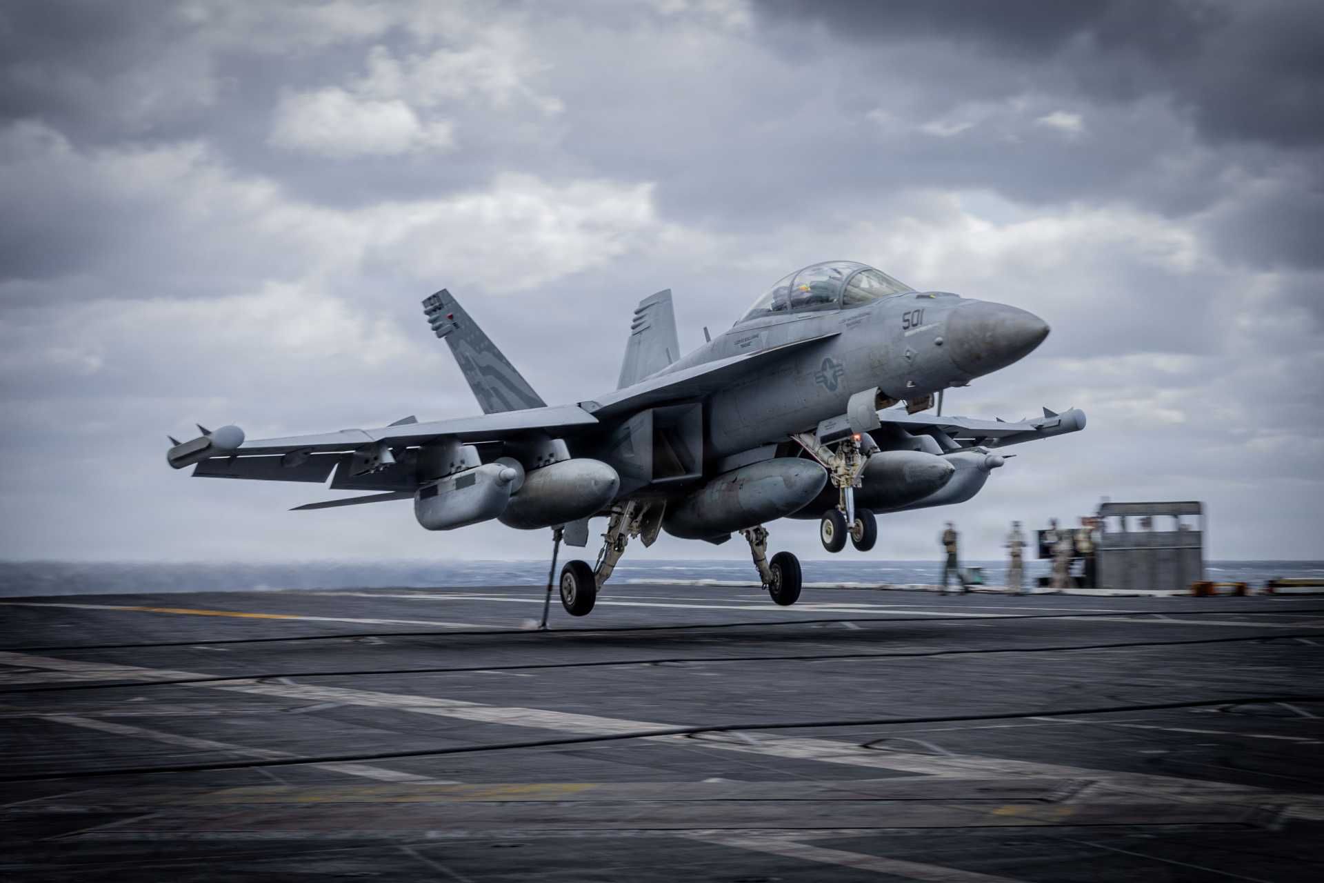 The AN/ALQ-264(V) Beowulf will likely improve how the EA-18G Growler detects, processes, and coordinates electronic warfare operations across its sensors and jamming systems. (Picture source: U.S. Navy)