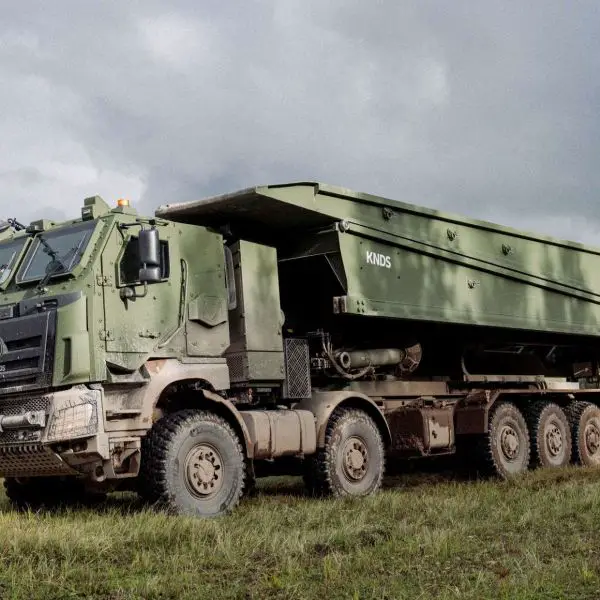 Denmark’s new Leguan bridge layer on the Tatra 10x10 deploys 26 metre or dual 14 metre MLC 80 bridges in minutes, using an automated hydraulic system and an armored, highly mobile carrier capable of supporting heavy armor and wheeled combat units during rapid gap crossing operations (Picture source: