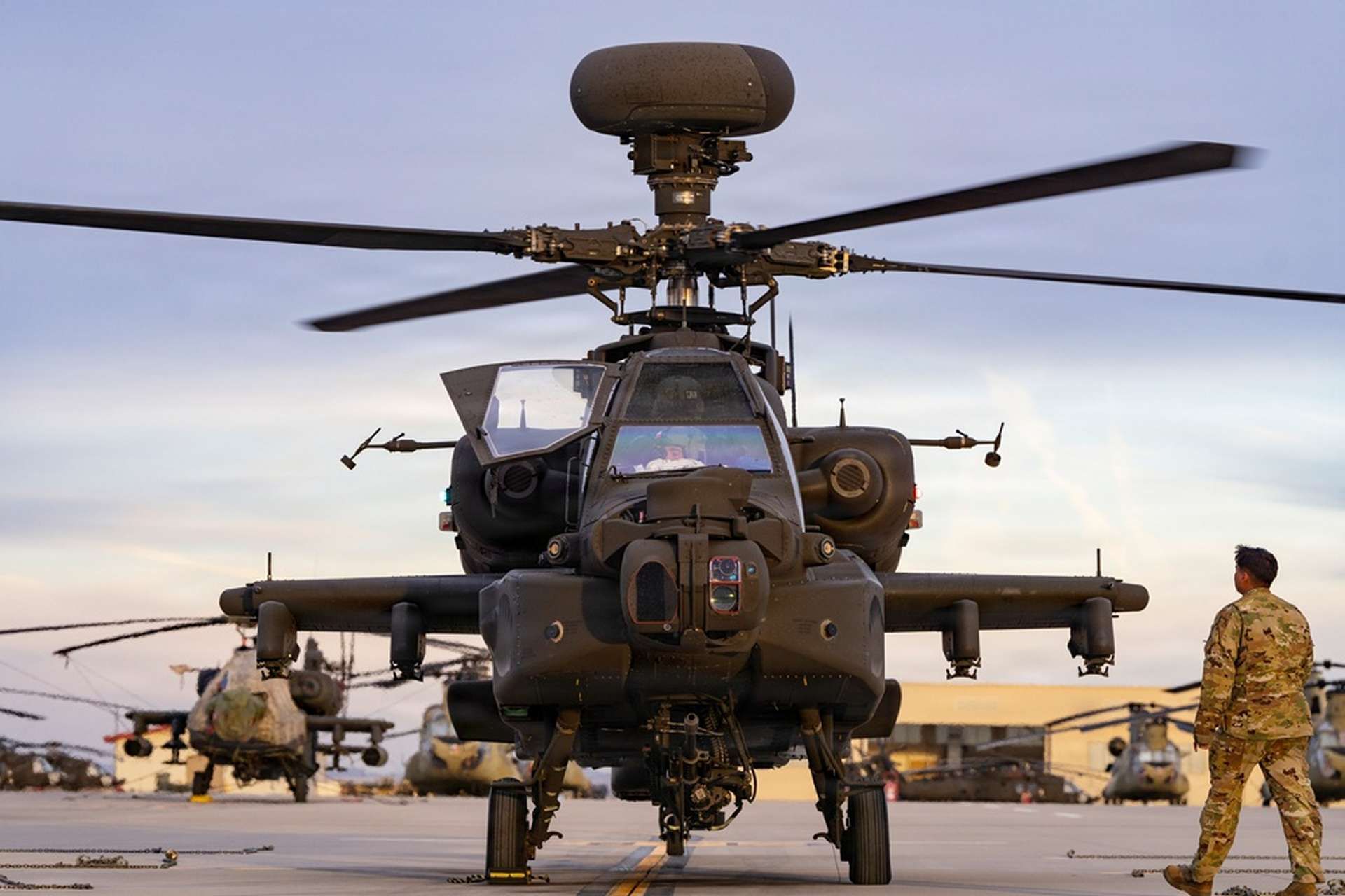 1st Armored Division Combat Aviation Brigade receives its first AH-64E Apache helicopters at Fort Bliss, giving the Iron Dragons a major upgrade in firepower, sensor range, networking and battlefield survivability (Picture source: U.S. DoW).