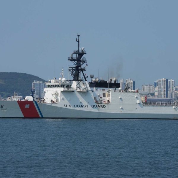 The Legend-class, or National Security Cutter (NSC), is a U.S. Coast Guard cutter designed for long-range patrols, extended endurance operations, and multi-mission maritime security tasks, rather than high-end naval combat. (Picture source: US Coast Guard)