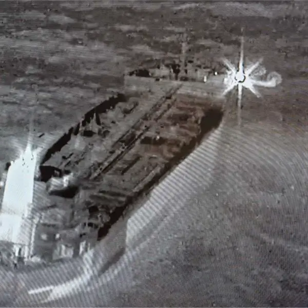 Belgian troops conduct an airborne boarding of the sanctioned tanker Ethera in the North Sea as part of Operation Blue Intruder, marking Belgium’s first seizure of a Russian shadow fleet vessel. (Photo: X / Belgian Ministry of Defense – Theo Francken)