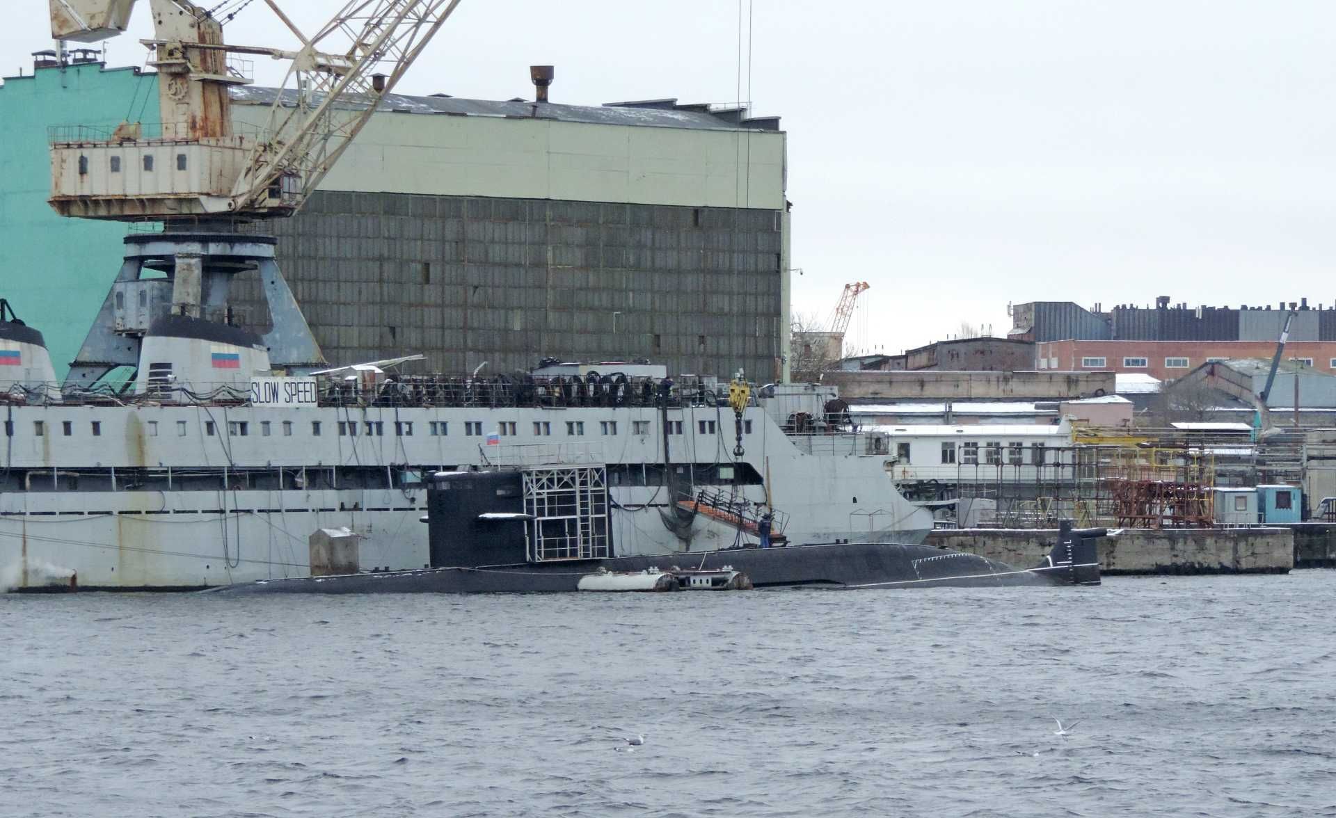 The B-587 Velikiye Luki was launched on December 23, 2022, participated in the Main Naval Parade in July 2023, and commenced sea trials on December 21, 2023, which have repeatedly continued throughout 2024 and 2025. (Picture source: Curious)