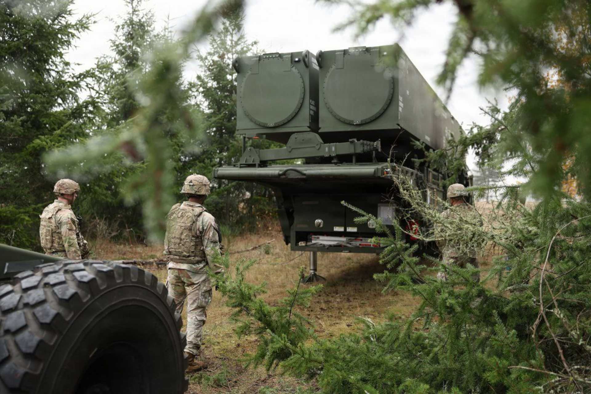 The United States now controls its new Dark Eagle hypersonic missile in a similar way to nuclear weapons, meaning only top national leaders can approve its use rather than battlefield commanders. (Picture source: US Army)