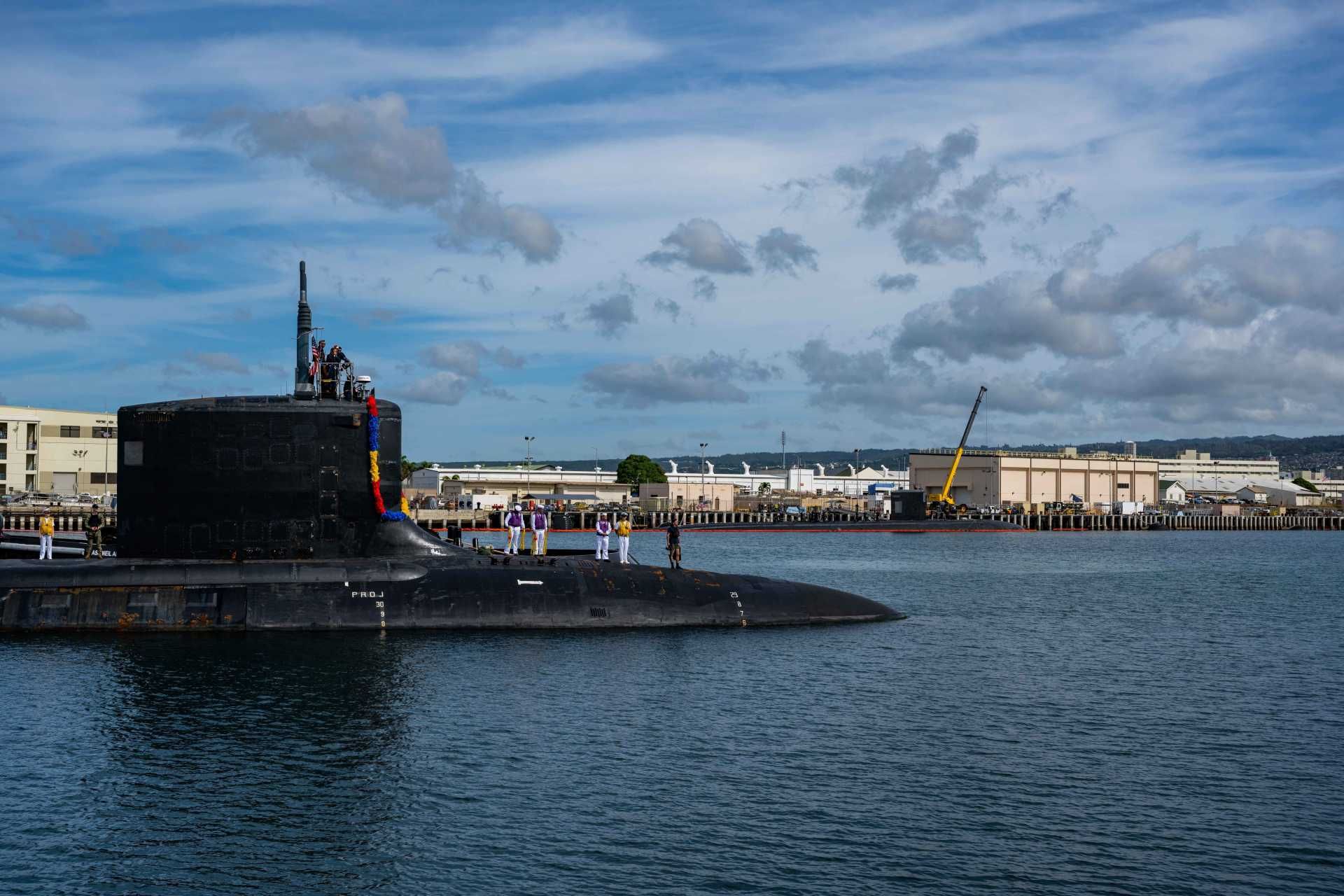 Congressional reports note that to avoid a drop in force levels, the U.S. Navy must sustain buying at least 2 Virginia-class attack submarines per year while also funding the Columbia-class ballistic missile submarine program. (Picture source: US Navy)
