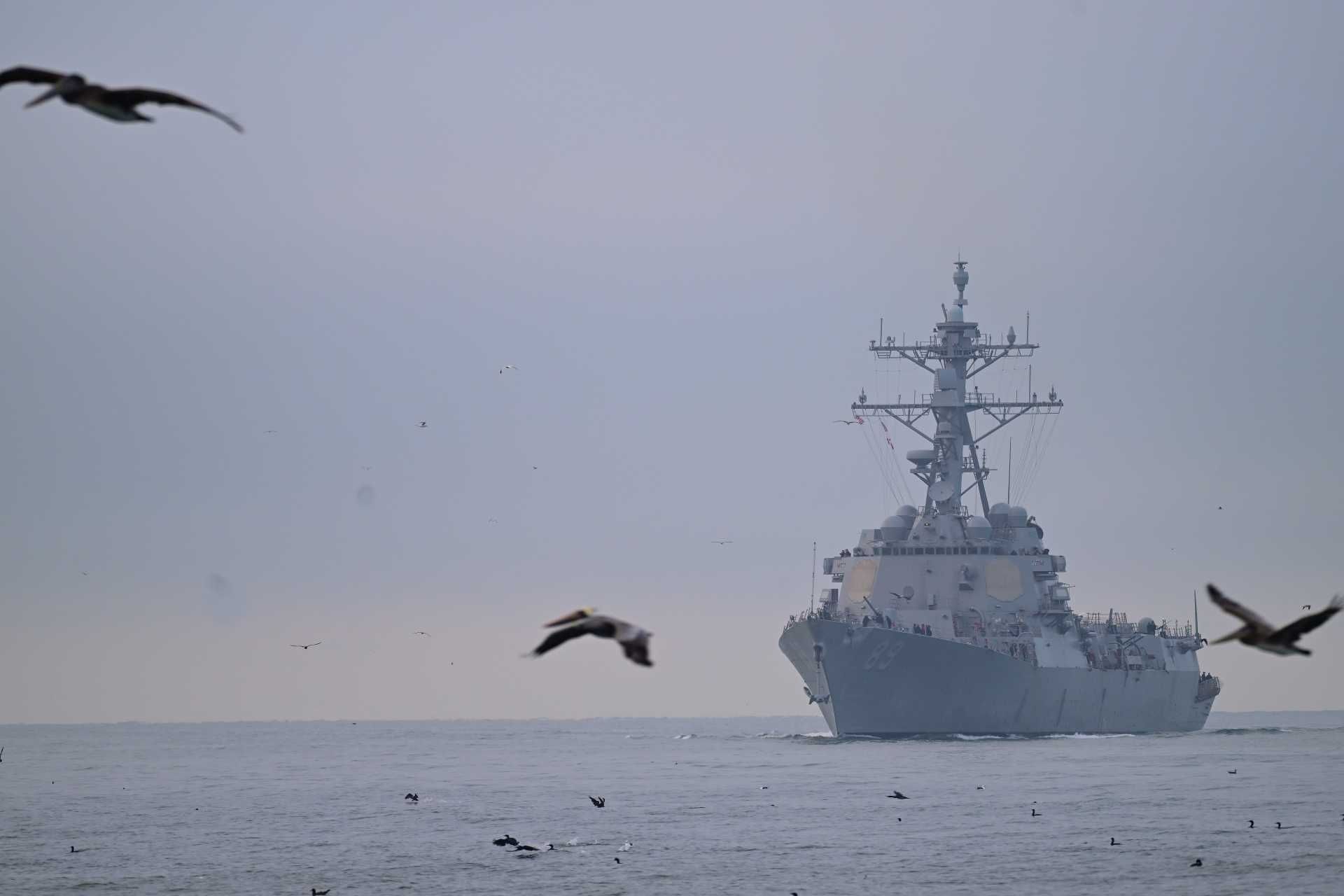 The USS Mustin, a Flight IIA Arleigh Burke-class destroyer, can perform air defense, ballistic missile defense, strike warfare, and anti-submarine warfare, and can operate independently or within a carrier strike group. (Picture source: US Navy)