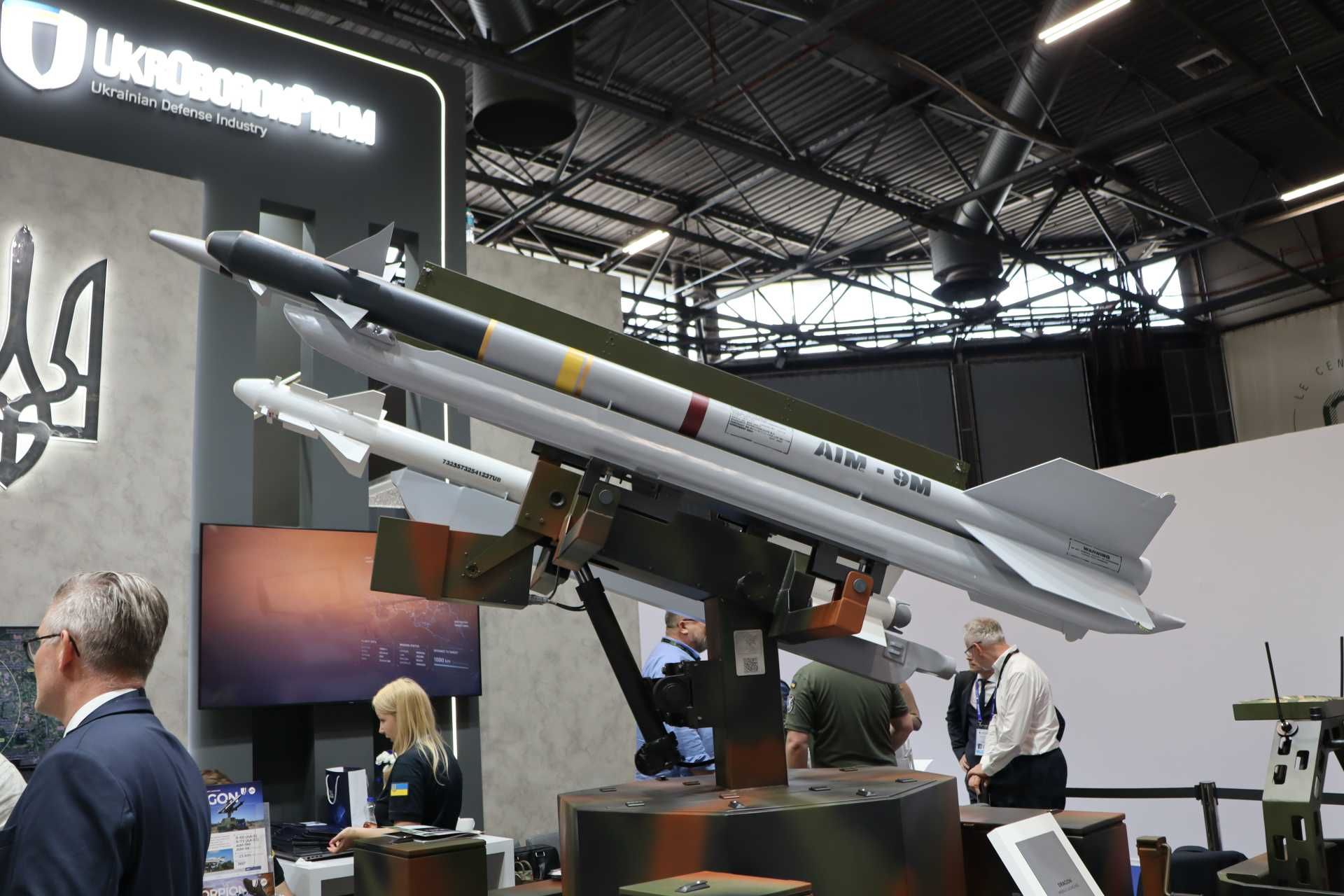 The Dragon currently integrates modernized R-60 missiles with a 6.5 km range, AIM-9M Sidewinders with 8 to 10 km, and R-73 missiles reaching up to 15 km, with development underway for the ST-100 interceptor with a 10 km range. (Picture source: Army Recognition)