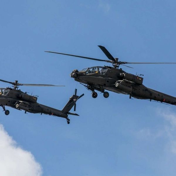 The AH-64E Apache Guardian pairs more powerful engines and composite rotors with advanced sensors, Link 16 networking, and Hellfire/JAGM missiles, delivering high-performance, precision strike, and emerging counter-drone capability (Picture source: U.S. DoW).
