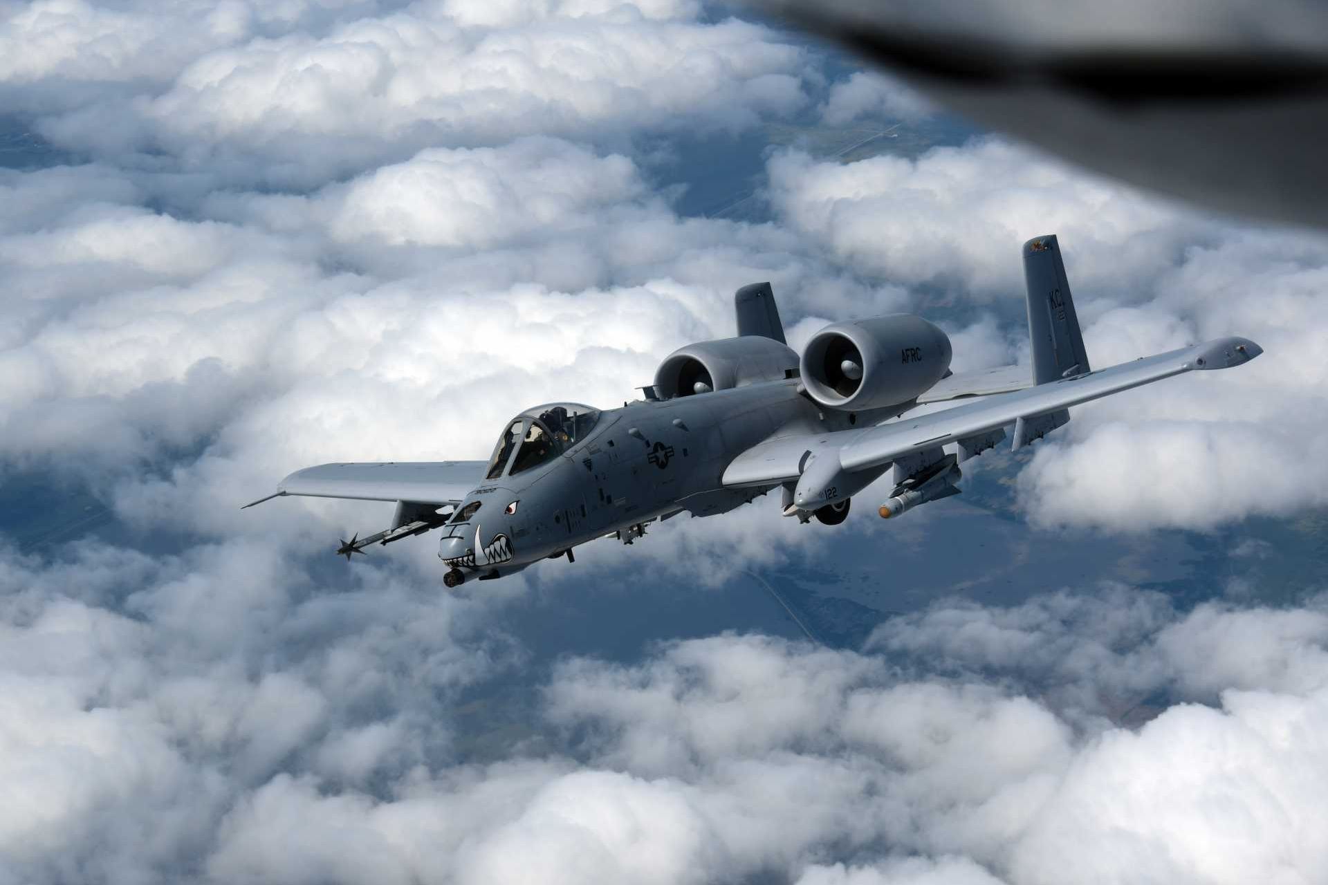 Throughout the early 2020s, the US Air Force secured approval for partial retirements but continued to encounter limits, as lawmakers maintained that alternatives were not yet sufficiently mature to absorb close air support requirements. (Picture source: US Air Force)