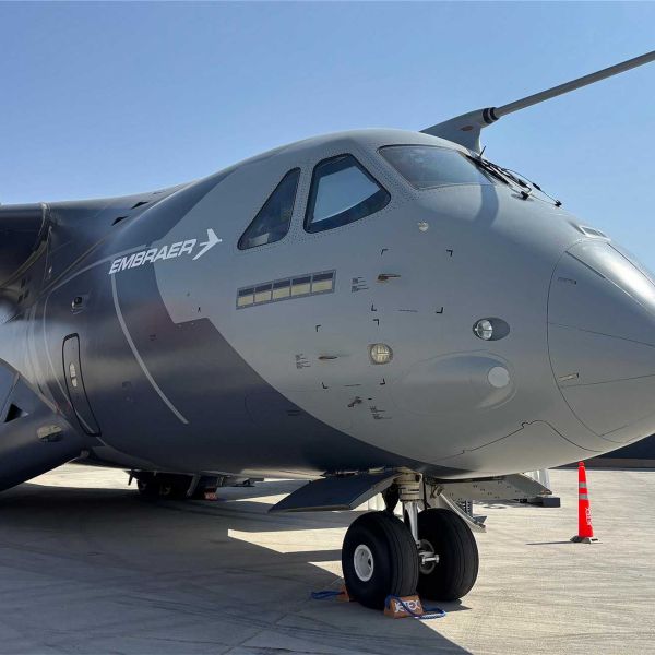 Embraer’s KC-390 Millennium showcased in its new visual identity during its international debut at the Dubai Airshow 2025, marking a bold step in the aircraft’s global marketing campaign targeting NATO and Middle Eastern operators.