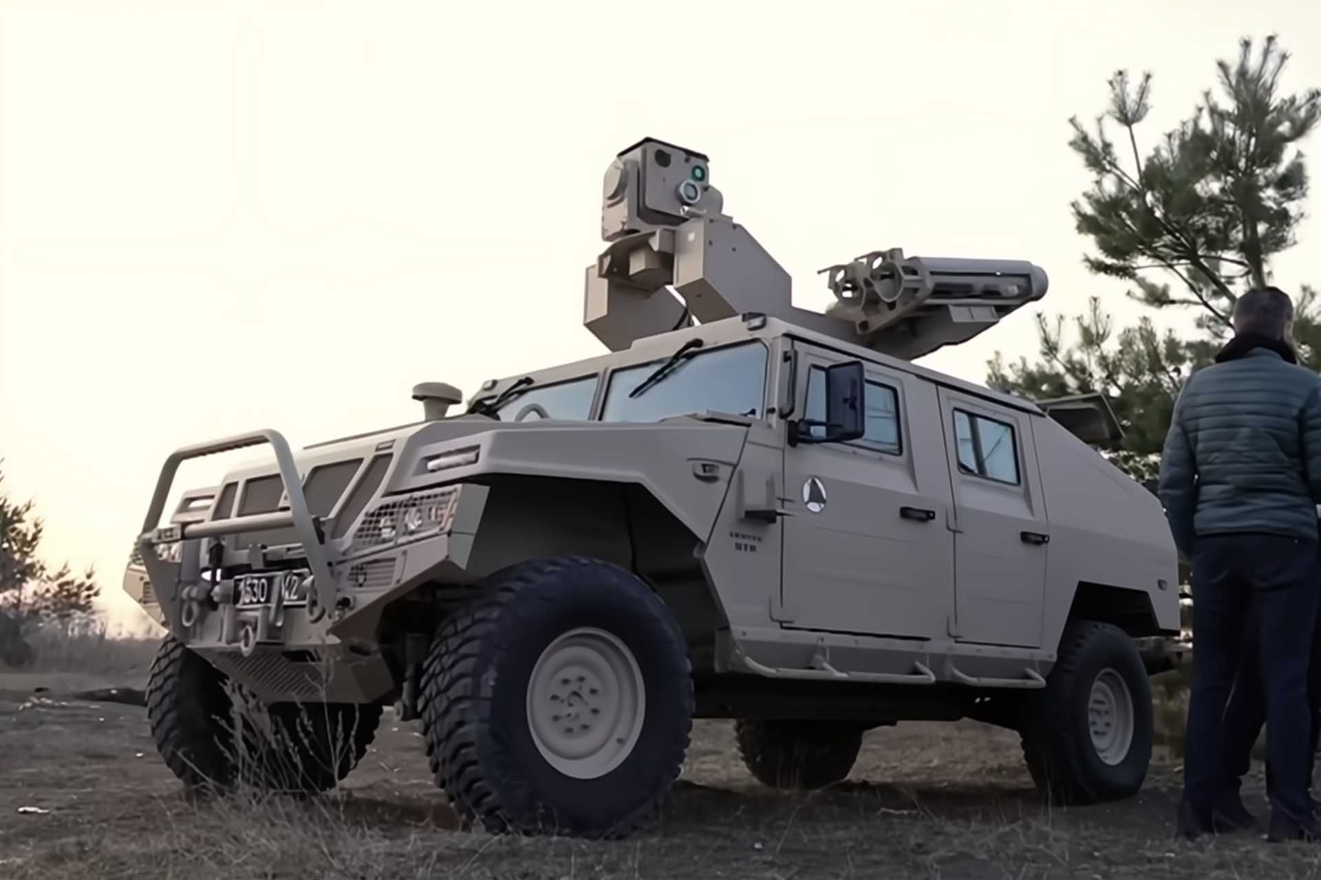 Each RapidRanger launcher carries four ready-to-fire missiles, either Starstreak 2 and Lightweight Multirole Missiles, providing an immediate engagement capability without additional preparation time. (Picture source: Telegram/Mykhailo Fedorov)