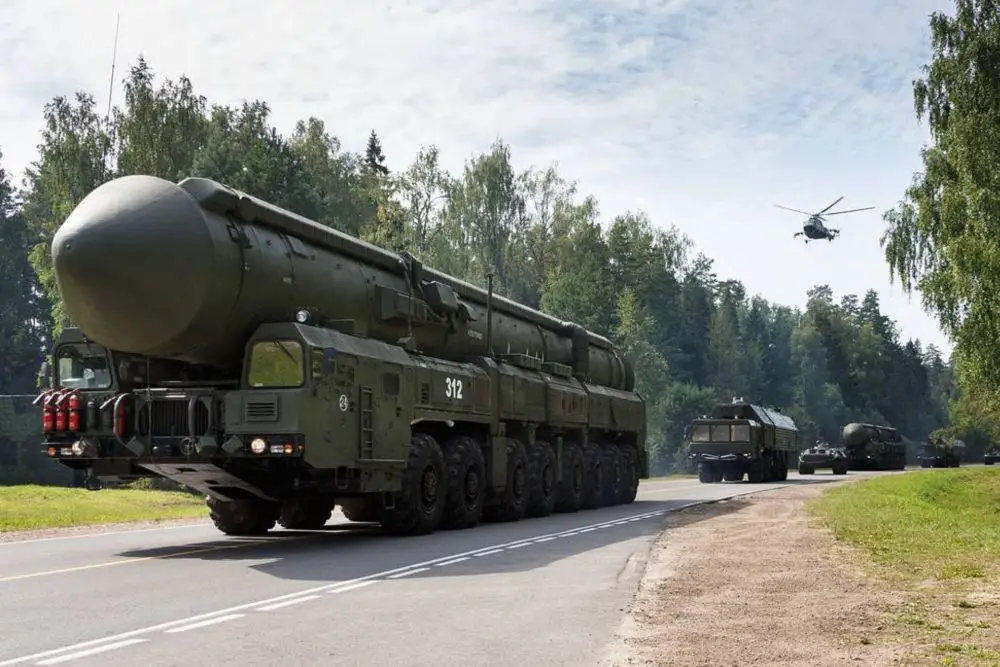 Russia claims it used an Oreshnik ballistic missile in a Ukraine strike, citing an unverified attack on Putin’s residence.