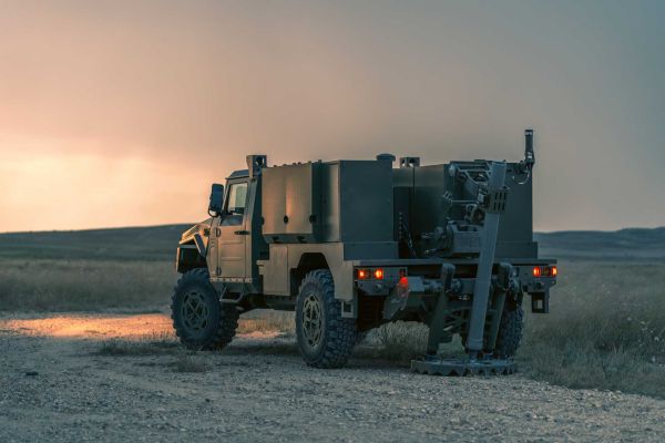 The new tube-mounted INS ensures the EMOC hits its target with perfect accuracy even when GPS is jammed or the vehicle moves during firing on rough ground. (Picture source: EM&E Group)
