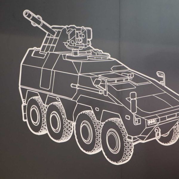 The redesigned Boxer Brimstone SL shifts from a 16-missile external launcher to an estimated nine-round centrally aligned system, improving weight distribution and possibly introducing a full 360° coverage. (Picture source: Army Recognition)