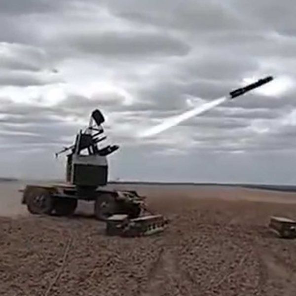 Ukraine’s Air Command West disclosed the operational use of the Stash, a trailer-mounted short-range air defense system that uses AGM-114L Hellfire missiles, during a Russian attack involving more than 400 drones. (Picture source: Ukrainian MoD)
