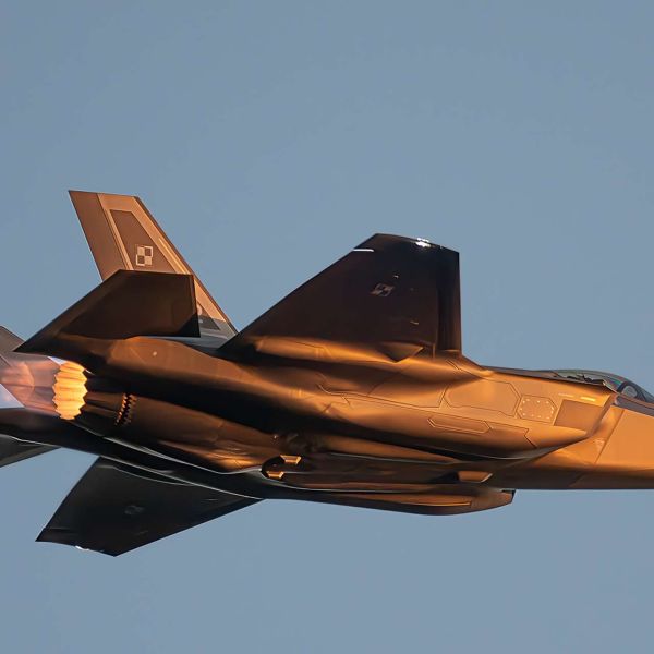 Poland’s first F-35A Husarz combat aircraft arrive at the 32nd Tactical Air Base in Łask, marking the start of domestic integration for Warsaw’s fifth-generation fighter fleet and strengthening NATO air operations on the eastern flank (Picture source: Polish MoD).
