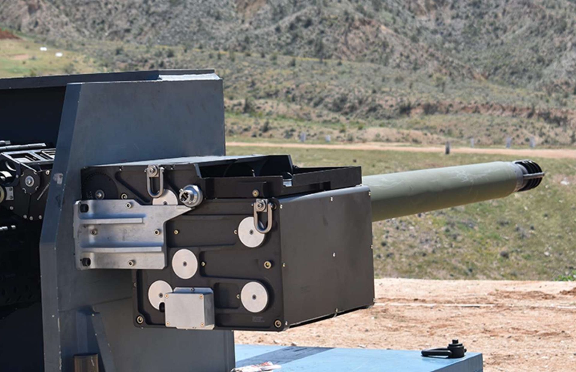 Northrop Grumman’s 50mm XM913 Bushmaster Chain Gun pairs dual-feed firepower with programmable air-burst and armor-piercing rounds, enabling accurate fire on the move and rapid defeat of armored and protected targets for the U.S. Army’s XM30 (Picture source: Northrop Grumman).