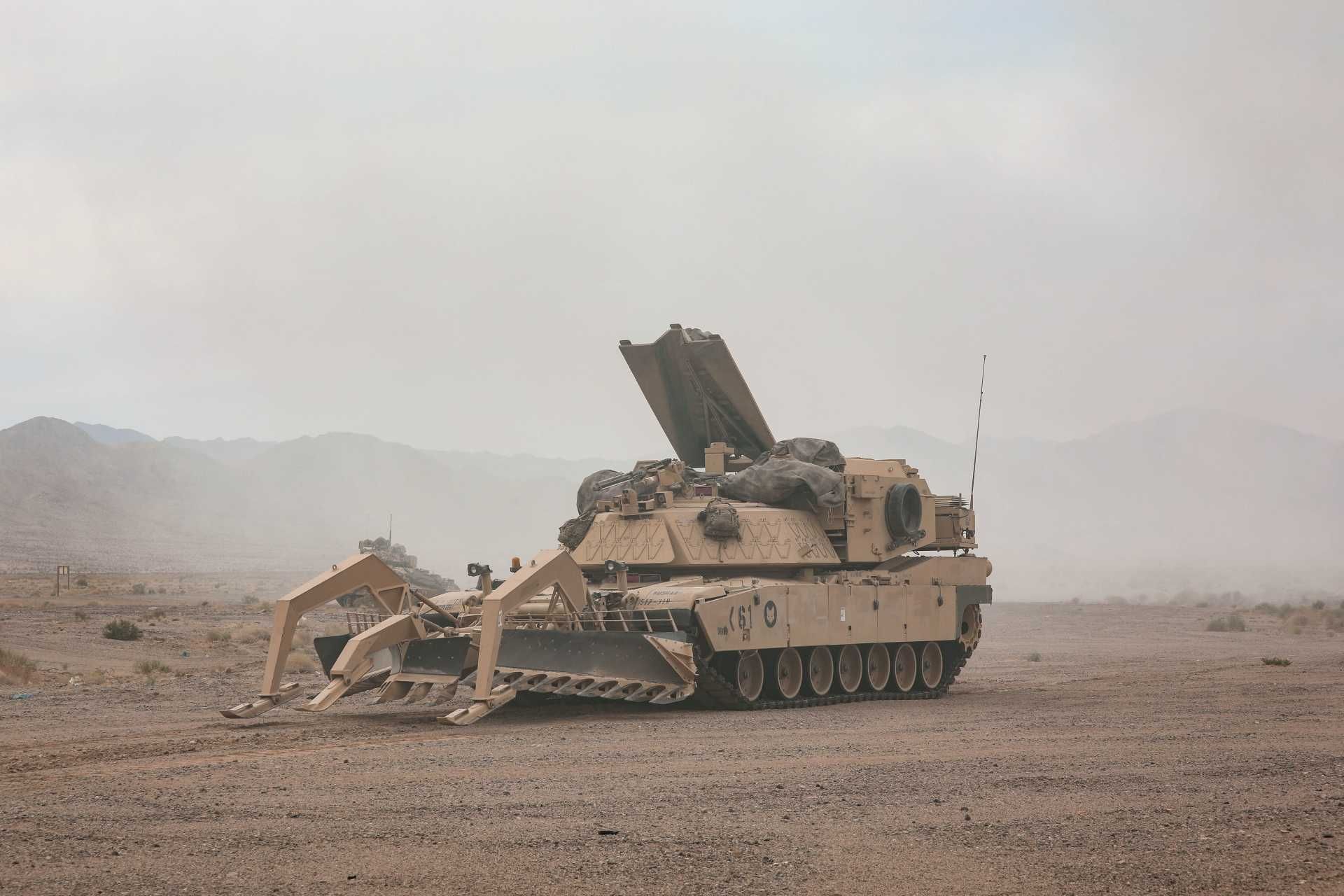 The primary equipment of the M1150 is centered on two M58 Mine Clearing Line Charge (MICLIC) launchers mounted at the rear of the superstructure, which fire rocket-propelled explosive lines extending between 100 and 150 meters. (Picture source: US Army)